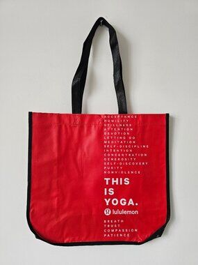 2 x New LULULEMON Red THIS IS YOGA Reusable Shopping Gym Lunch Beach Bag Large
